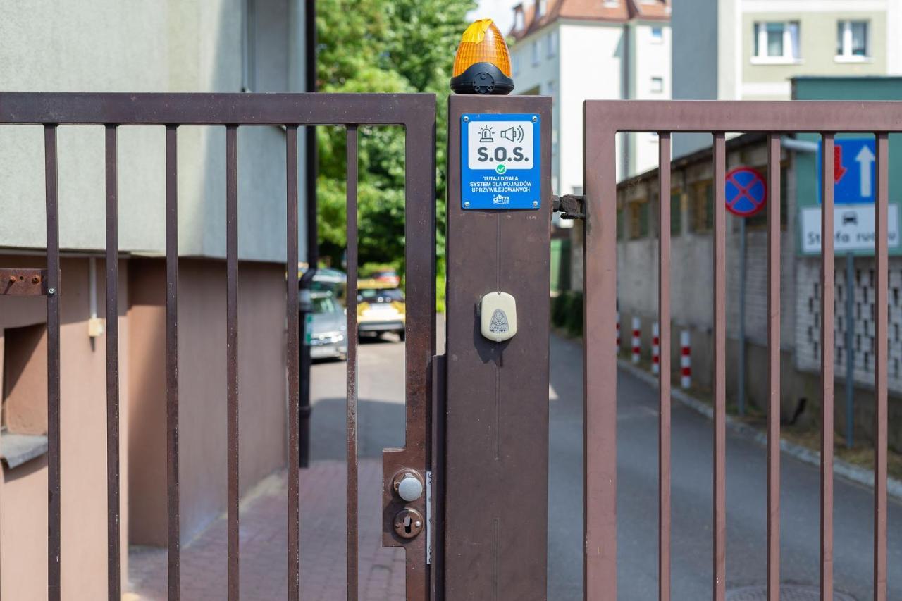 Family Center Spot Leilighet Poznań Eksteriør bilde