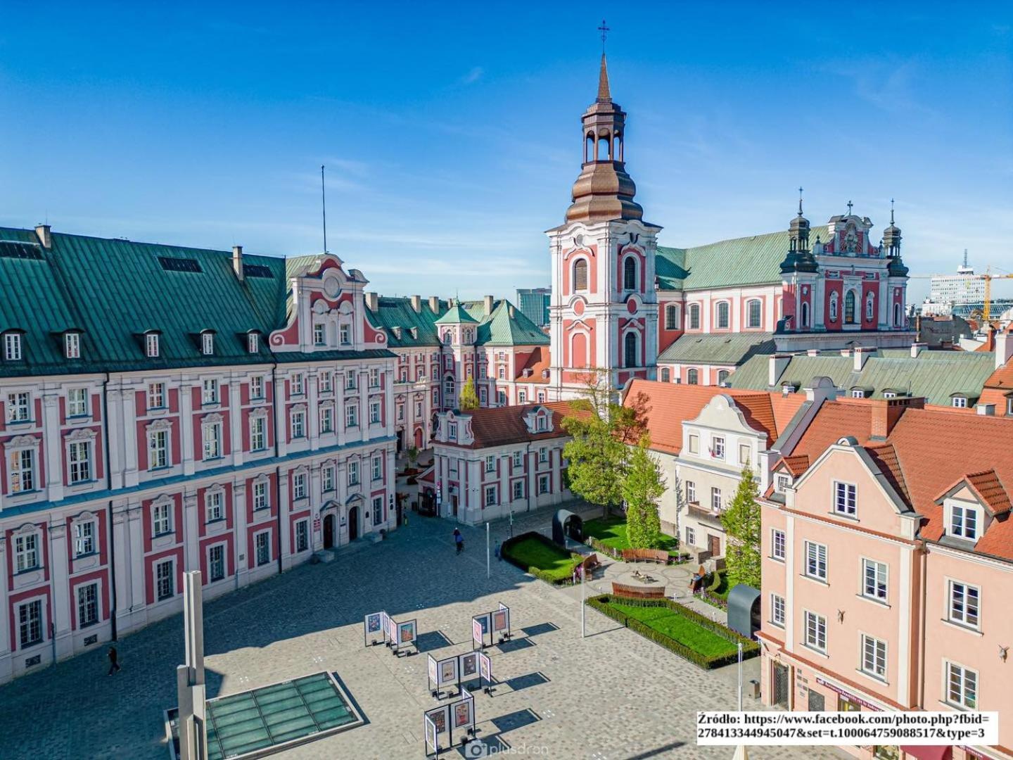 Family Center Spot Leilighet Poznań Eksteriør bilde